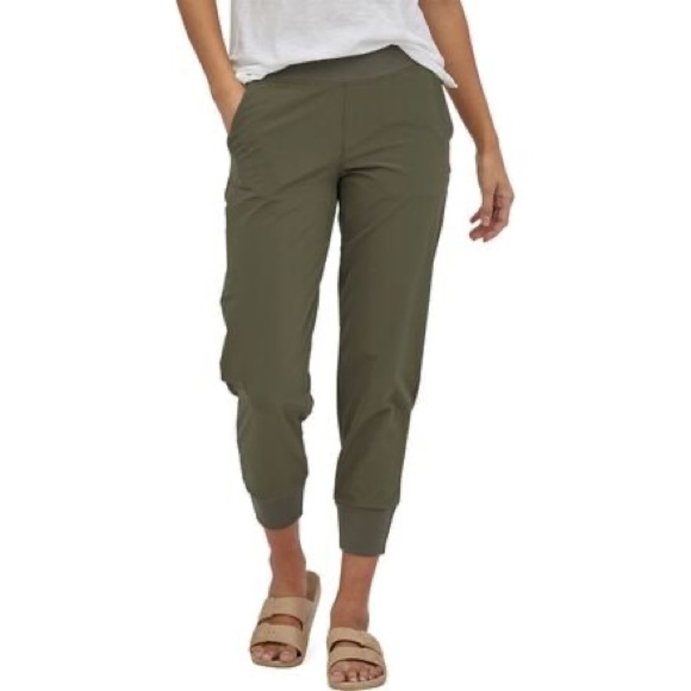 Patagonia Womens Happy Hike Studio Pants Size M Green Zip Pockets Slim Stretch